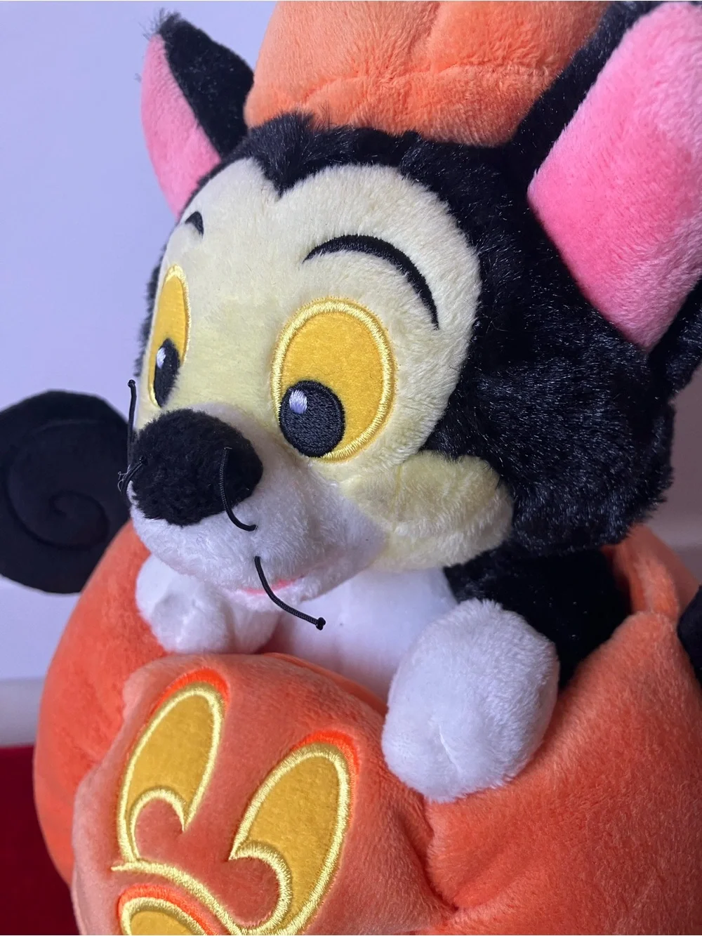 Disney Parks Pinocchio Figaro Cat Mickey Mouse Pumpkin Halloween Plush NEW.